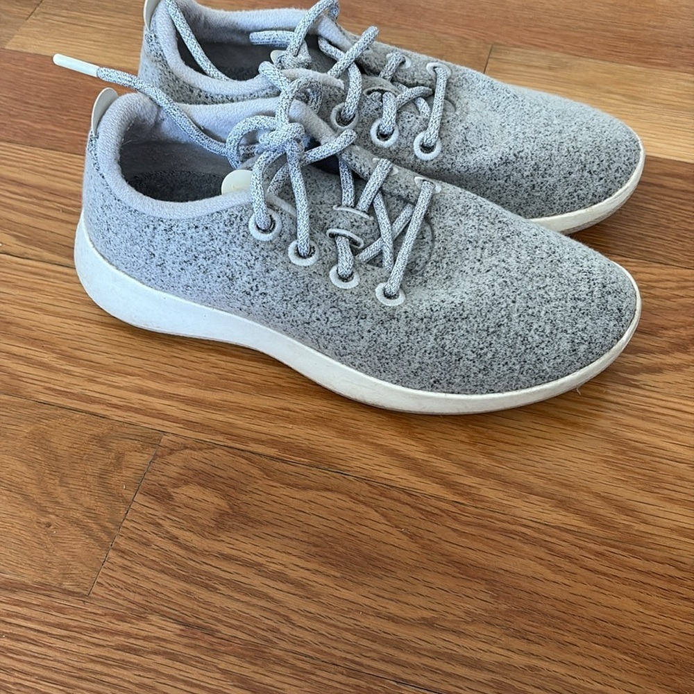 Women's Wool Runner Mizzles grey size 9 water repellent sneakers warm shoes